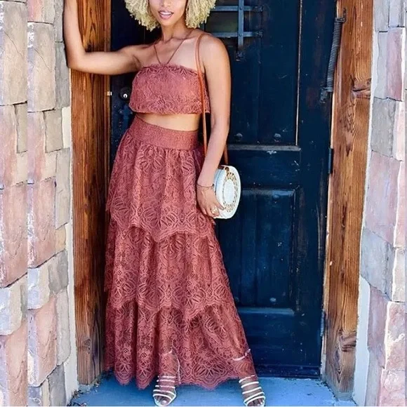 Lace Brown Maxi  Skirt - Tiered - NWT size 0 - Picture 2 of 5